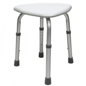 Taburete triangular de aluminio para ducha Marca: BASTONES GARCÍA 1880 / Referencia: 2293 Taburete triangular de aluminio para su uso en la ducha o bañera. 39,00 € gastos de envio gratis Envio Gratuito En stock Haz tu pedido antes de las 13.30 y te lo enviamos hoy mismo. 0/5 - 0 Votos 1 gastos de envio gratis Envio Gratuitogarantia 2 AÑOS DE GARANTÍApago seguro ssl Compra Segura SSL (+info)devolucion Garantía de devolución de 15 días (+info)