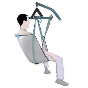 Arnés económico ECO A912ECO colocado en grúa para transferencia de paciente, diseñado para uso individual y ayudar a evitar contagios en instituciones